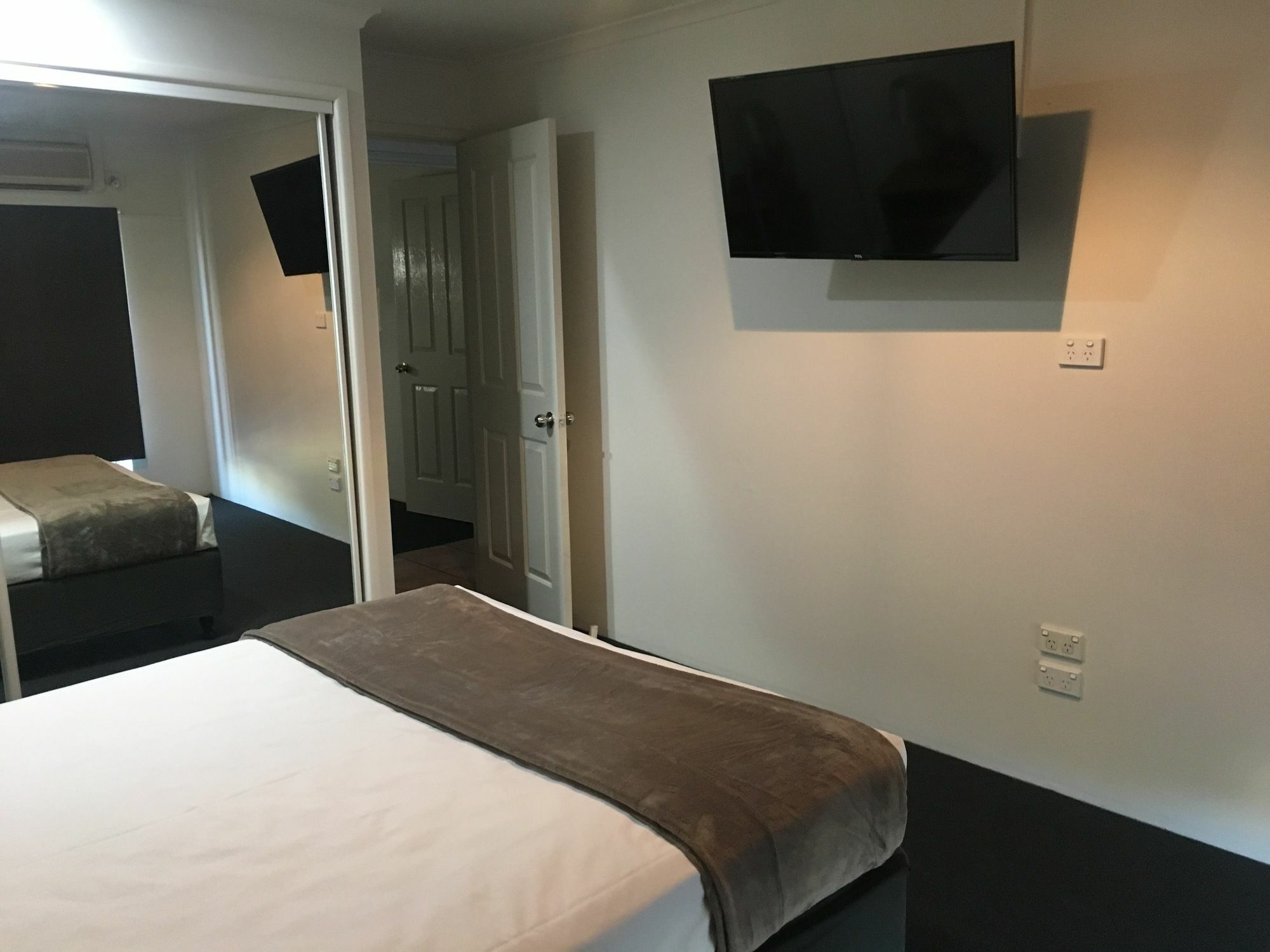 Cosmopolitan Motel & Serviced Apartments Rockhampton Εξωτερικό φωτογραφία
